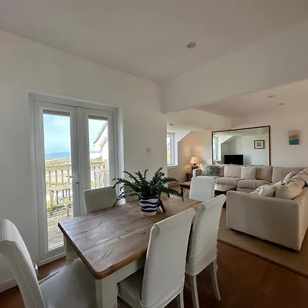 Stunning House With Expansive Ocean Views Holiday home *