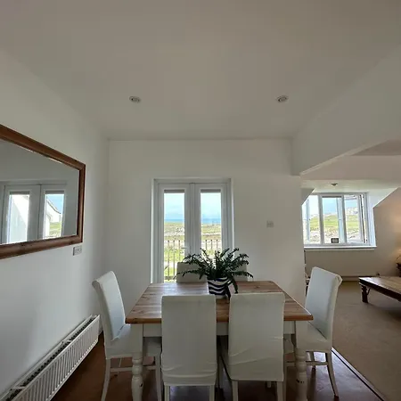 Stunning House With Expansive Ocean Views Holiday home *